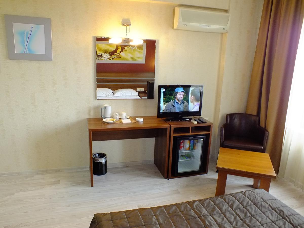 Lifos Hotel ไคเซรึ ภายนอก รูปภาพ