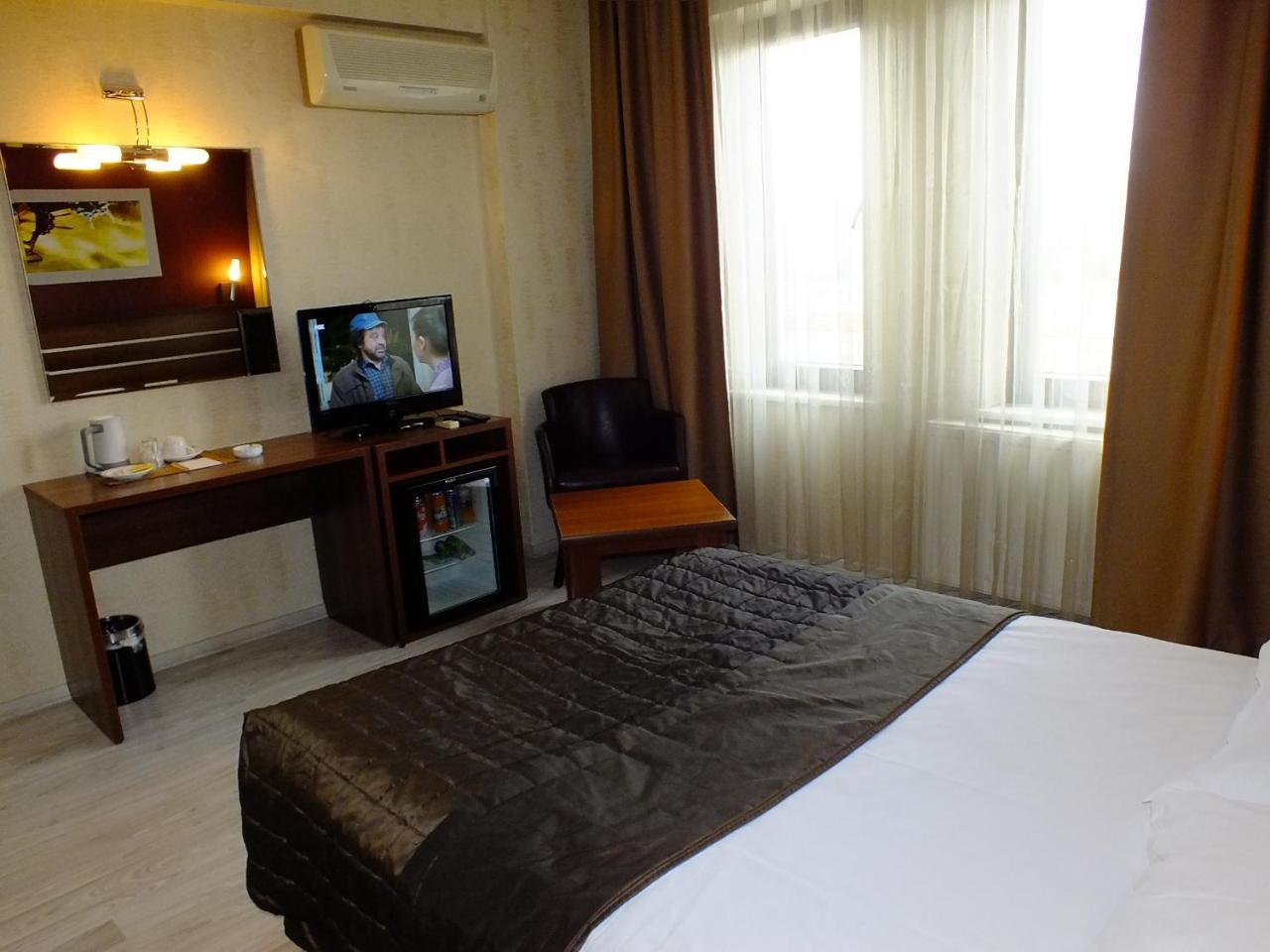 Lifos Hotel ไคเซรึ ภายนอก รูปภาพ