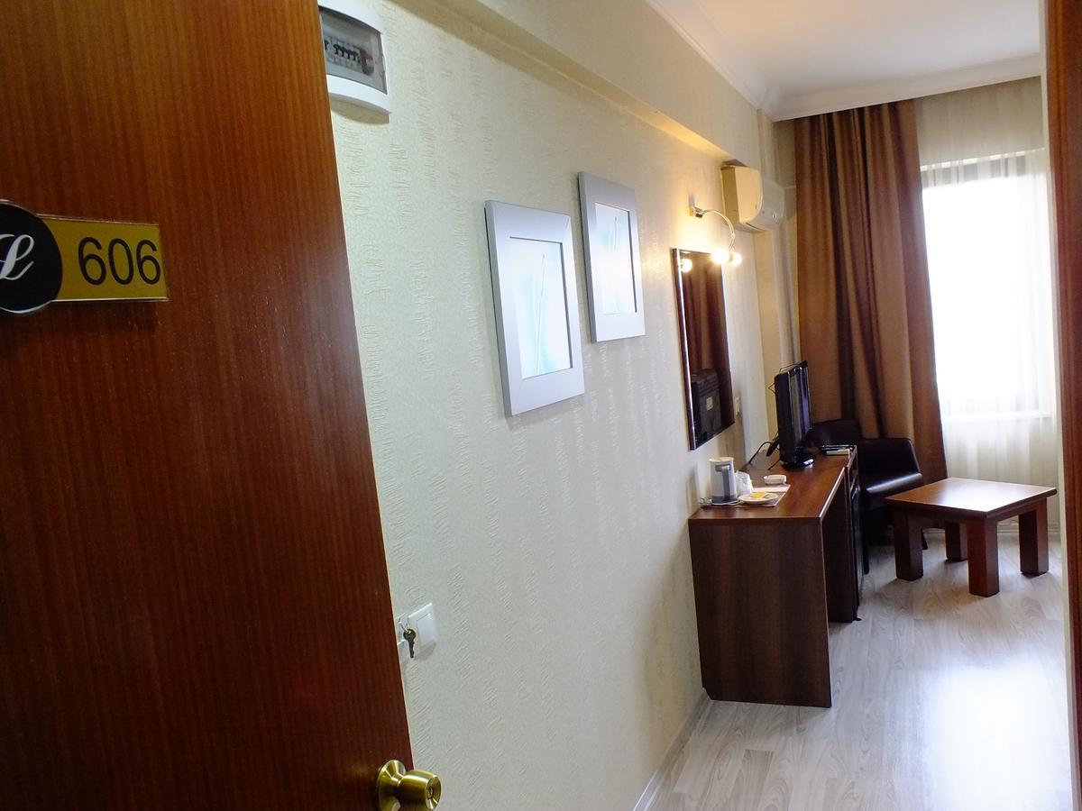 Lifos Hotel ไคเซรึ ภายนอก รูปภาพ